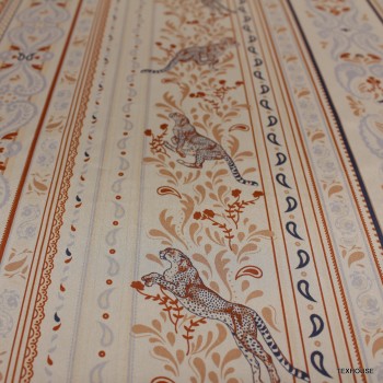 Коприна Hermes бяла