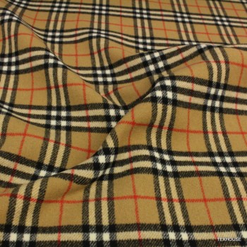 Кашмир Burberry двупластов карамел