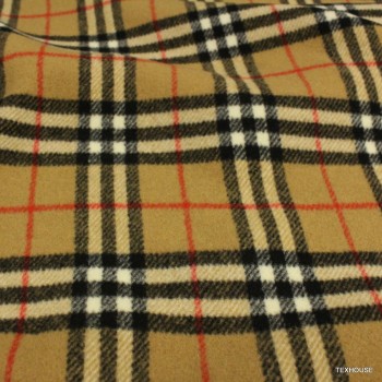 Кашмир Burberry двупластов карамел