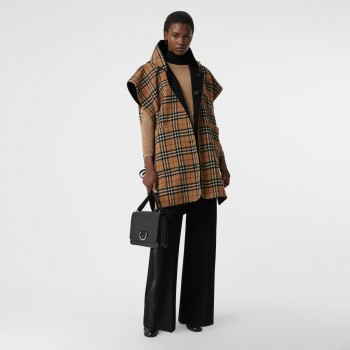 Кашмир Burberry двупластов карамел